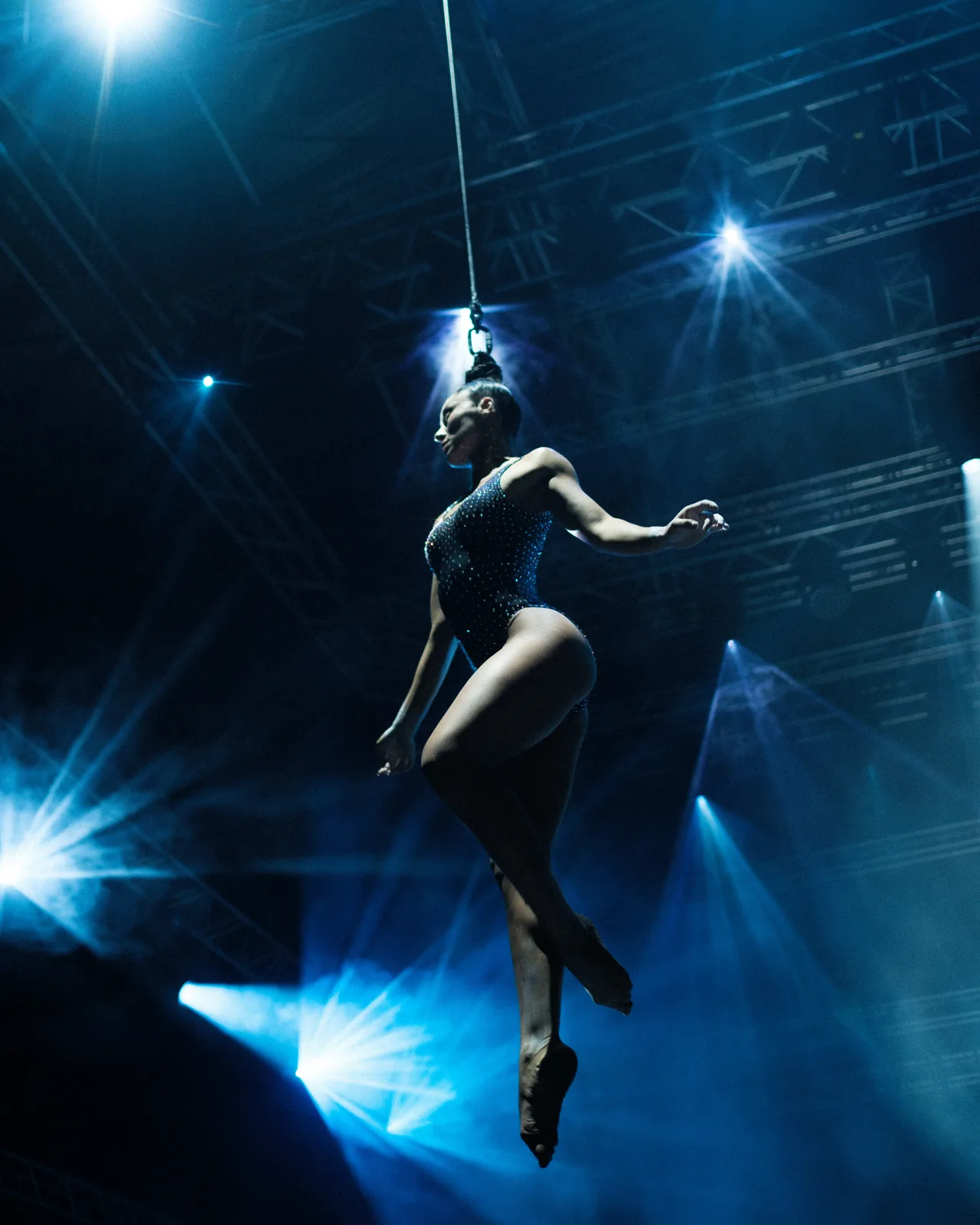 Andrea Leonor — Aerial performance