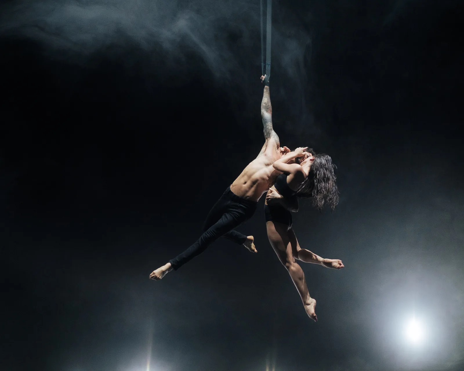 Andrea y Jonathan — Aerial Straps Duo